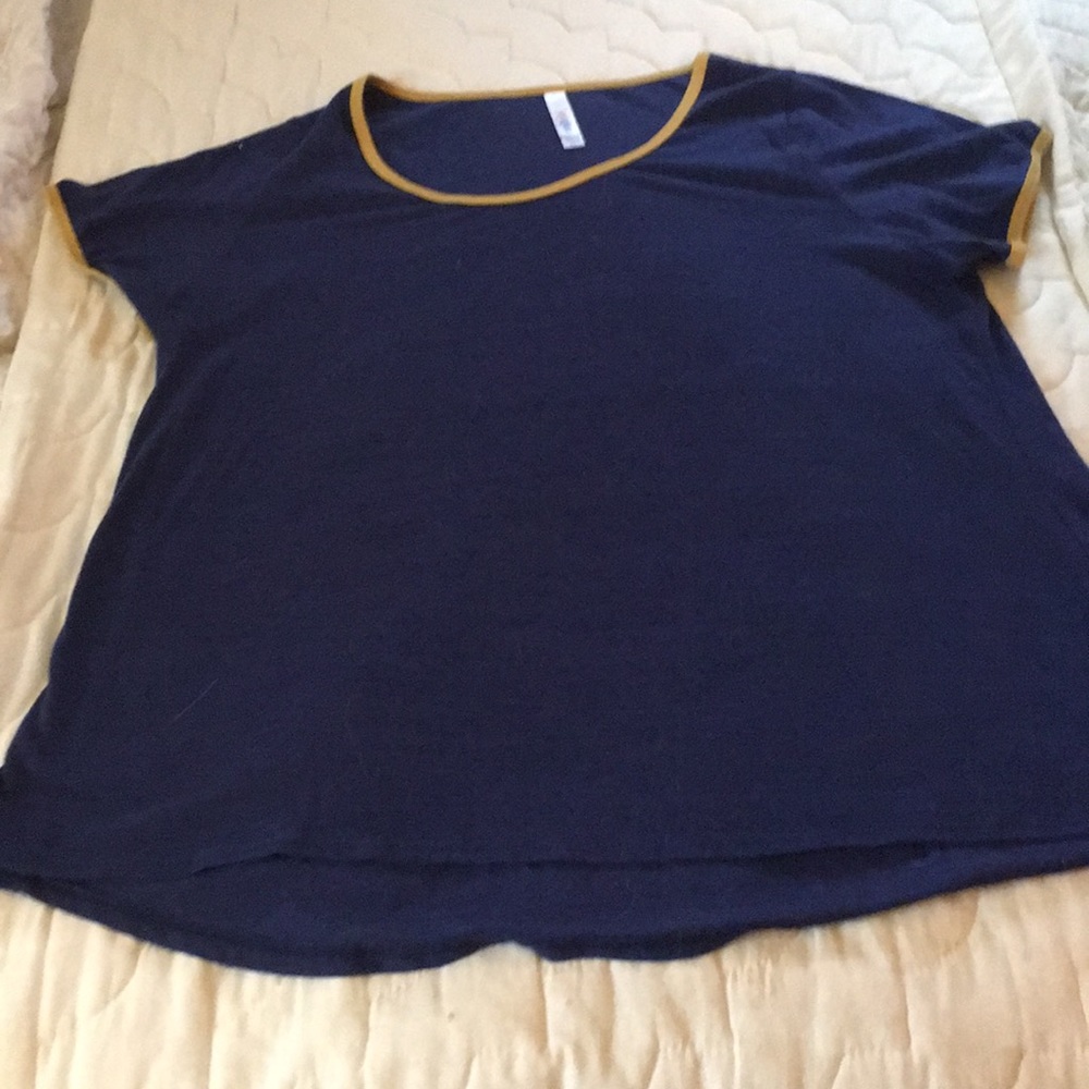 LuLaRoe shirt